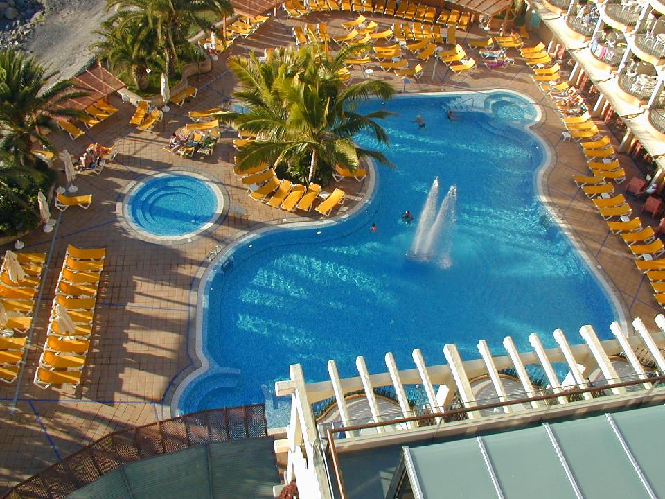 gran_canaria_02_2008_101.jpg - unser Pool mit Springbrunnen